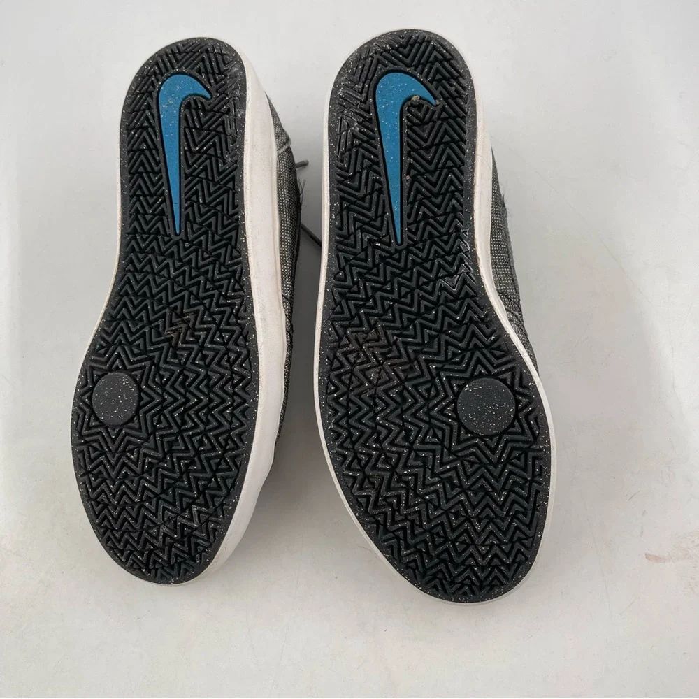 Nike Unisex Kids SB Black White Check Canvas Shoe Lace Up Sneaker - Size 5.5 Y